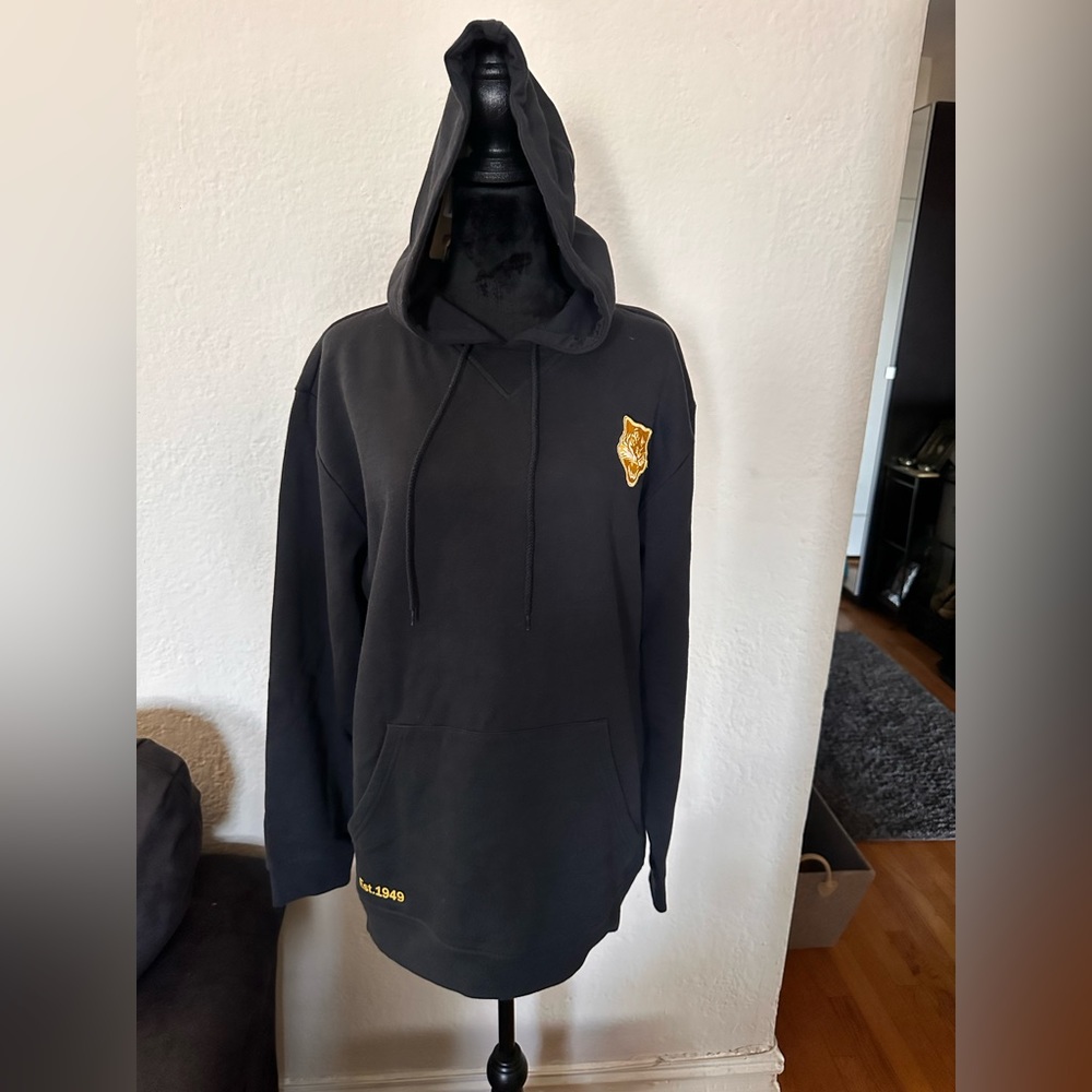 Onitsuka Tiger Men’s Large sweatshirt